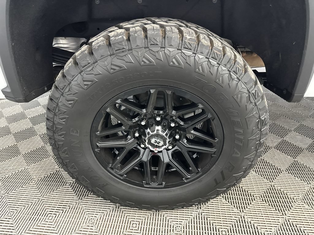 Used 2024 Chevrolet Silverado 2500 LT AWD/4WD image 18