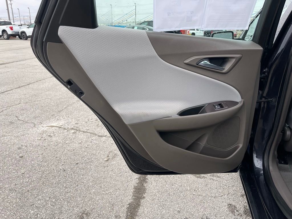 Used 2022 Chevrolet Malibu LS image 19