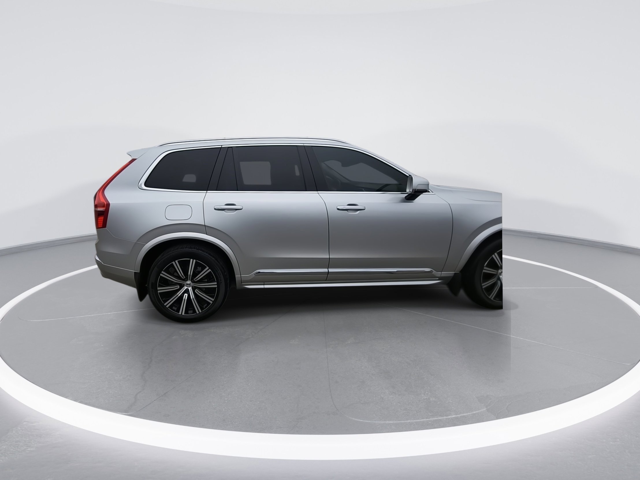 Used 2021 Volvo XC90 T8 Inscription w/ Climate Package image 9