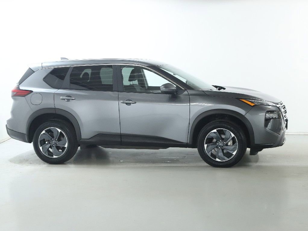 Certified 2026 Nissan Rogue SV AWD/4WD image 11