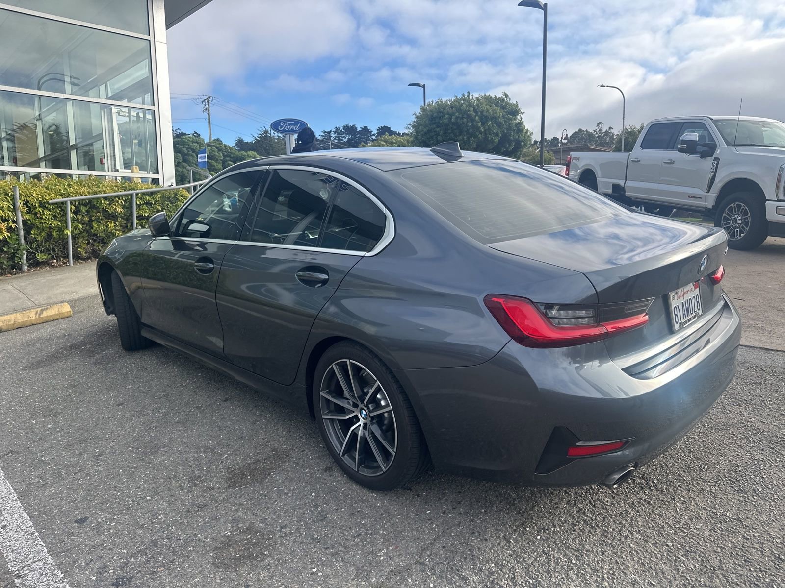 Used 2021 BMW 330i Sedan w/ Convenience Package image 4