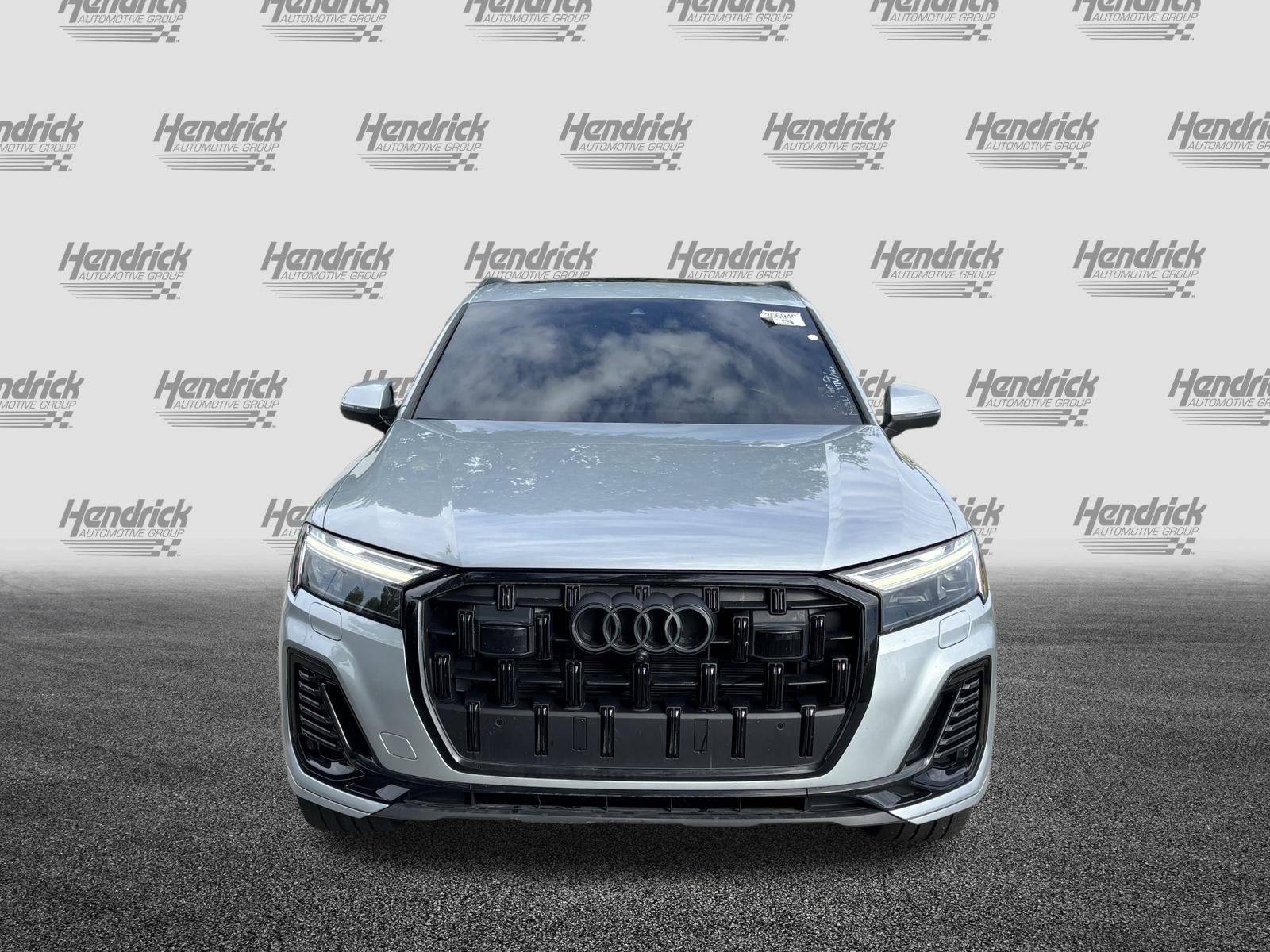 Used 2025 Audi Q7 2.0T Premium Plus w/ Premium Plus Package AWD/4WD image 3
