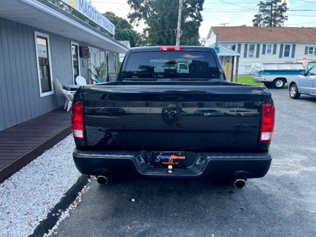 Used 2017 RAM 1500 Express w/ Black Ram 1500 Express Group image 4
