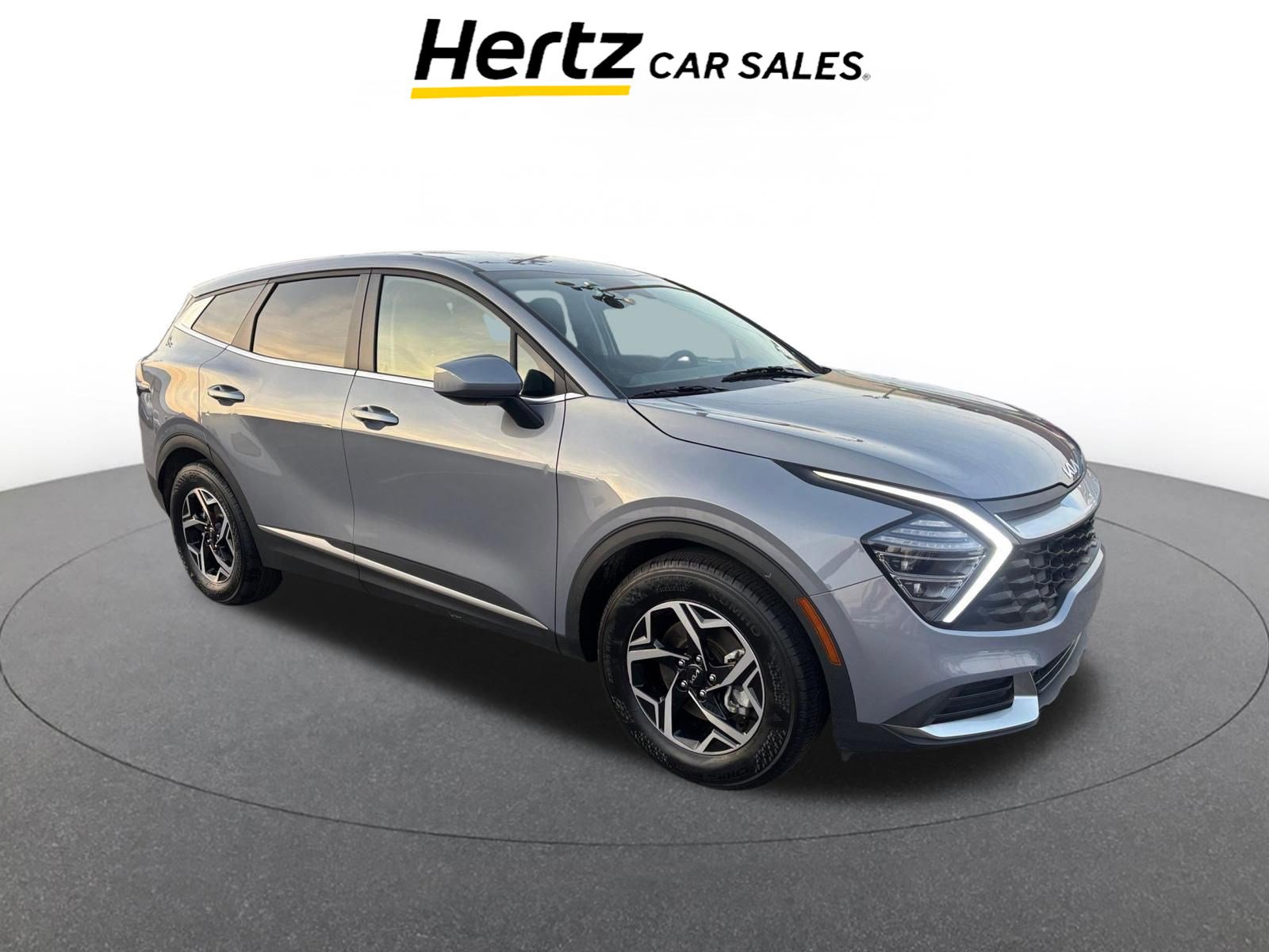 Used 2025 Kia Sportage LX image 1