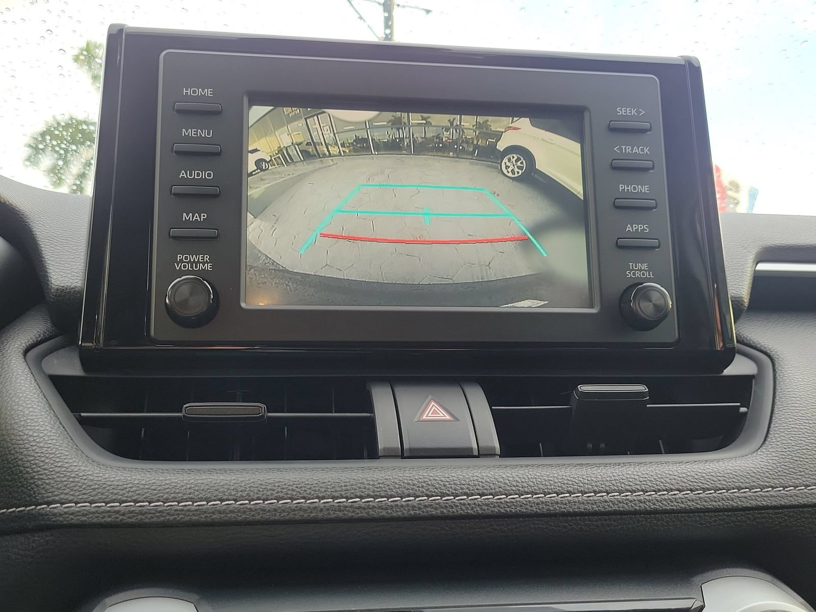 Used 2019 Toyota RAV4 XLE w/ Convenience Package FWD image 26