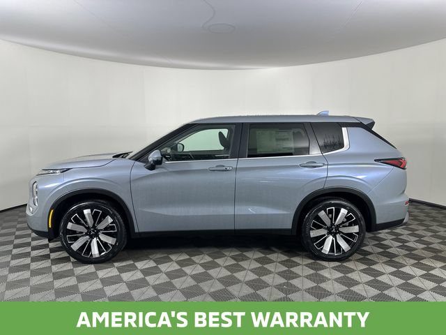 New 2026 Mitsubishi Outlander SE AWD/4WD image 3