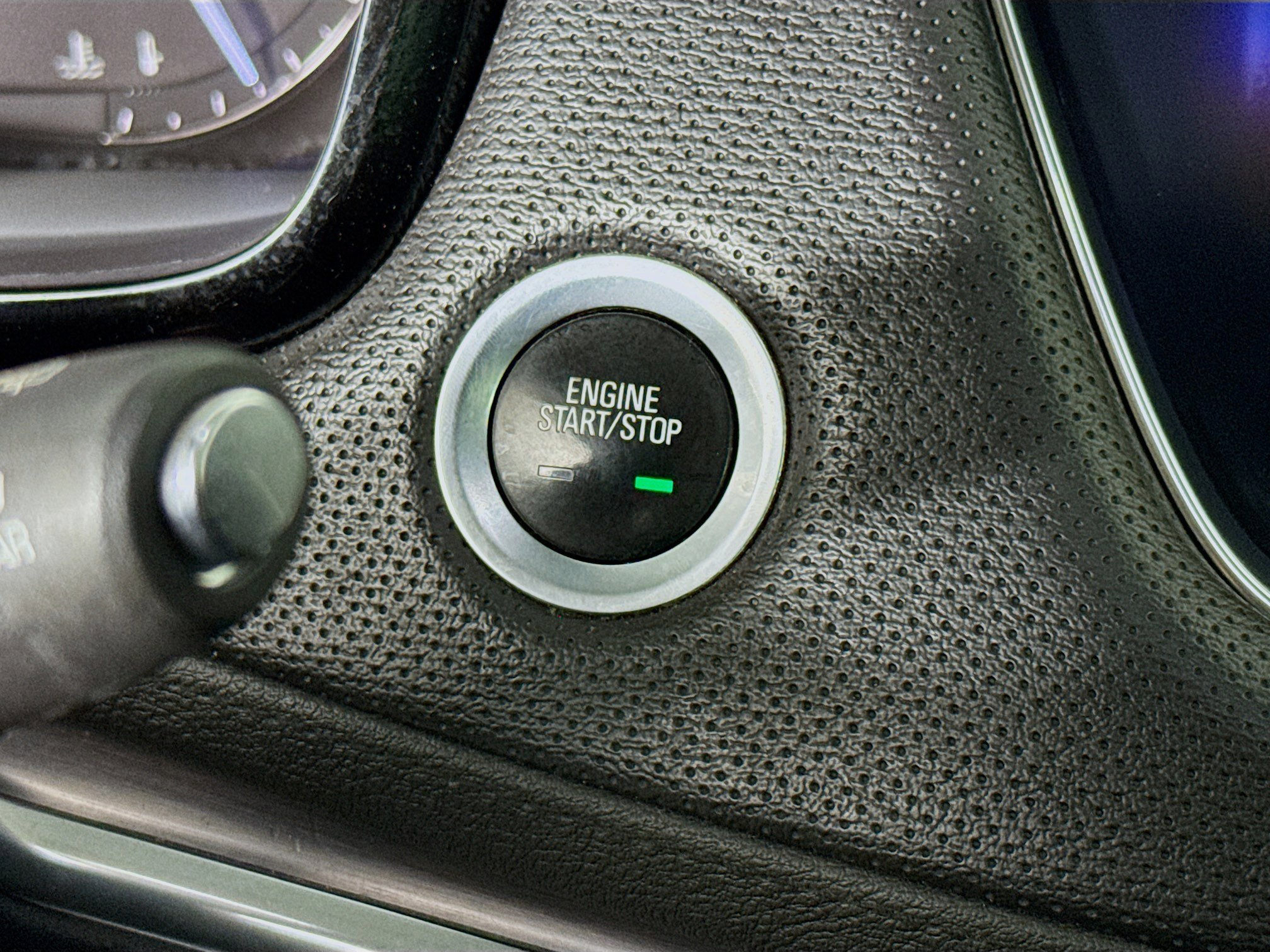 Used 2017 Cadillac XT5 Luxury image 20