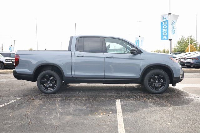 New 2026 Honda Ridgeline Black Edition image 4