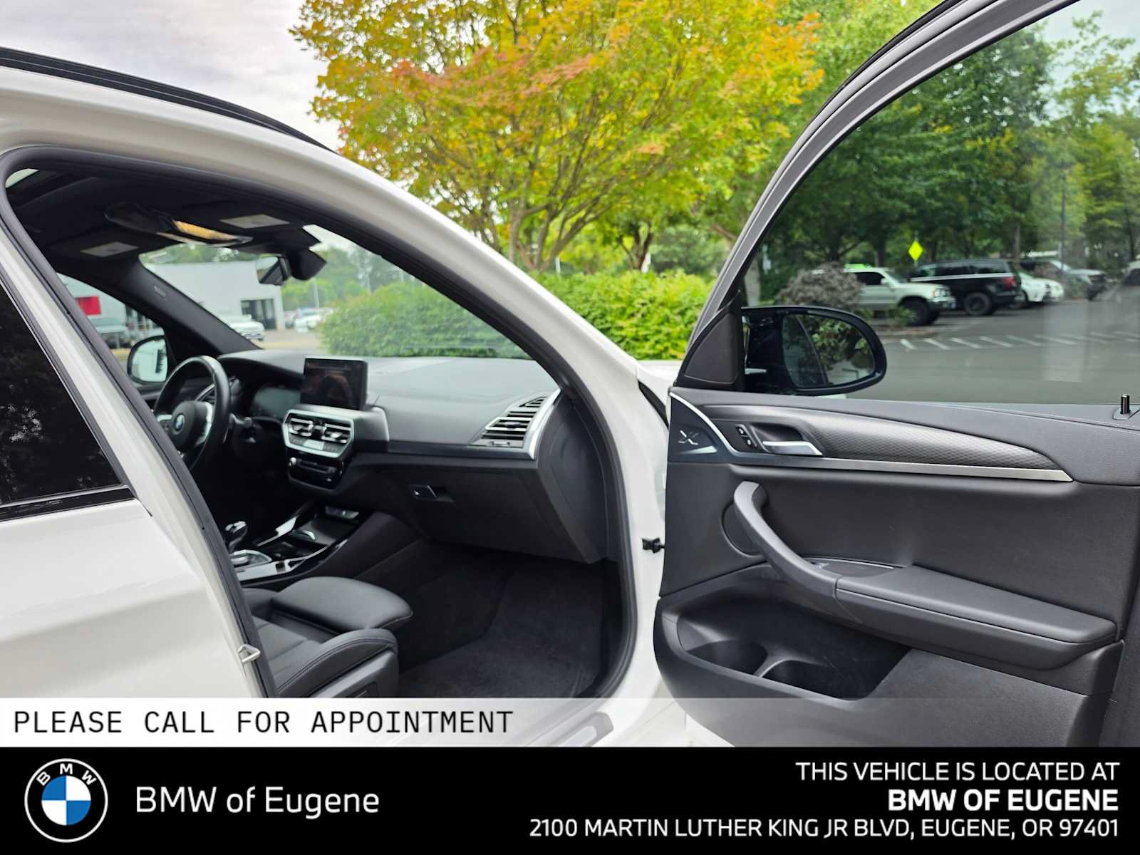 Used 2024 BMW X3 M40i w/ Parking Assistance Package AWD/4WD image 10