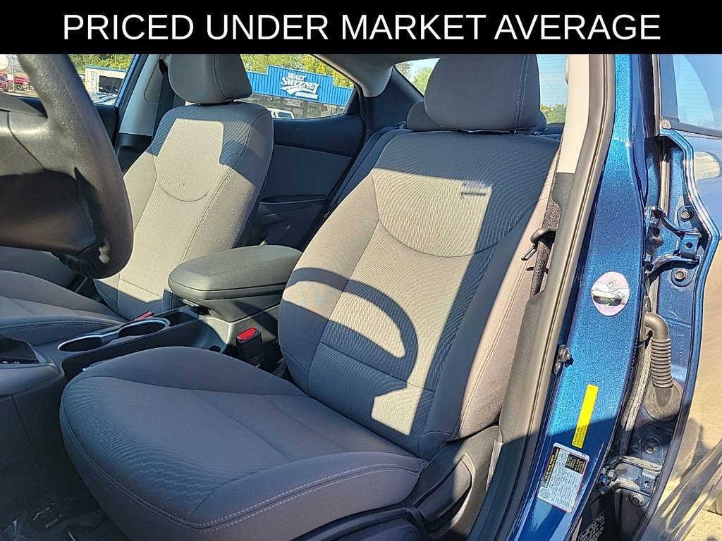Used 2016 Hyundai Elantra SE FWD image 12