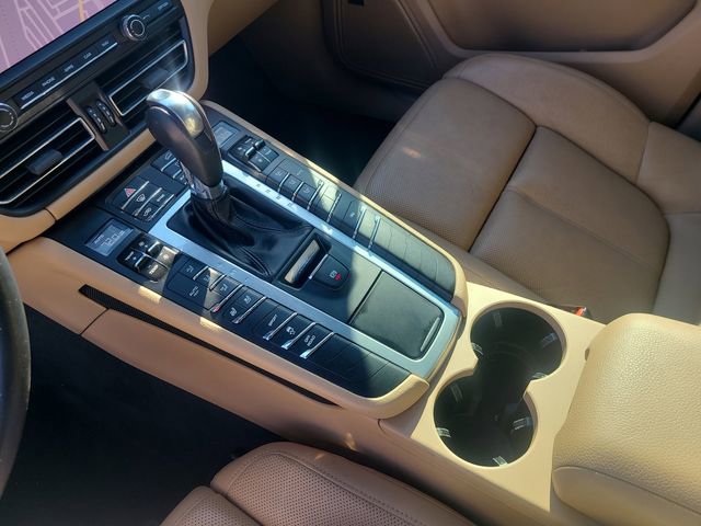 Used 2020 Porsche Macan S image 35