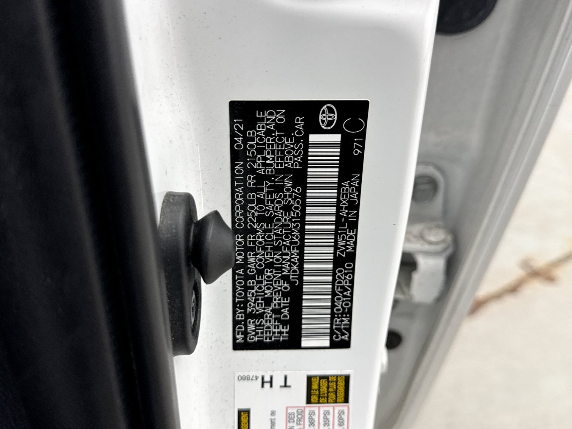 Used 2021 Toyota Prius LE FWD image 12