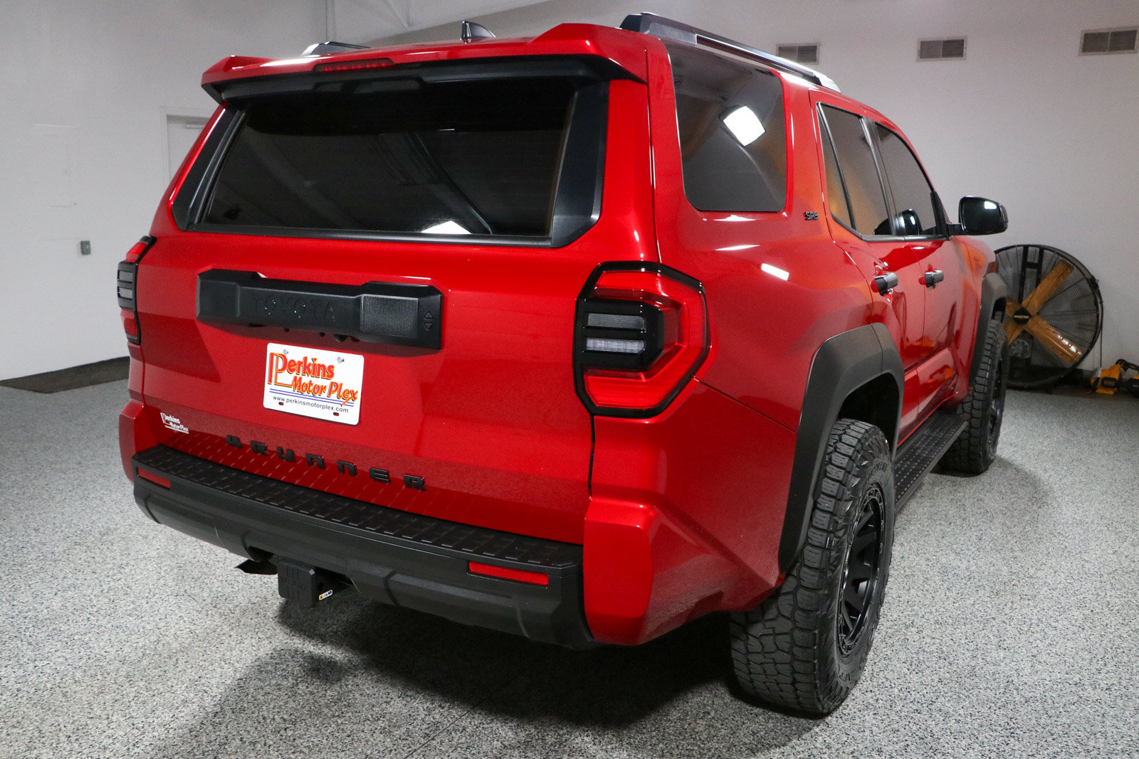 Used 2026 Toyota 4Runner SR5 AWD/4WD image 7