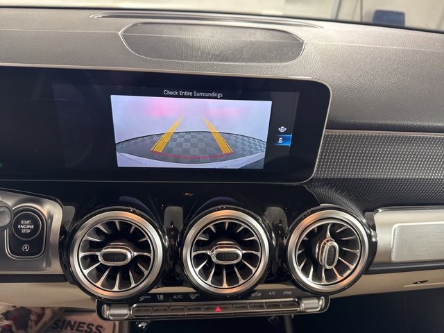 Used 2021 Mercedes-Benz GLB 250 image 33