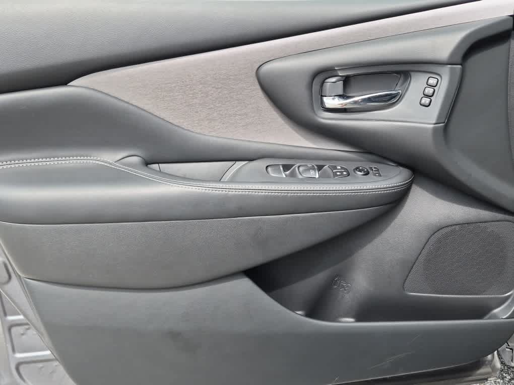 Used 2023 Nissan Murano SL AWD/4WD image 10