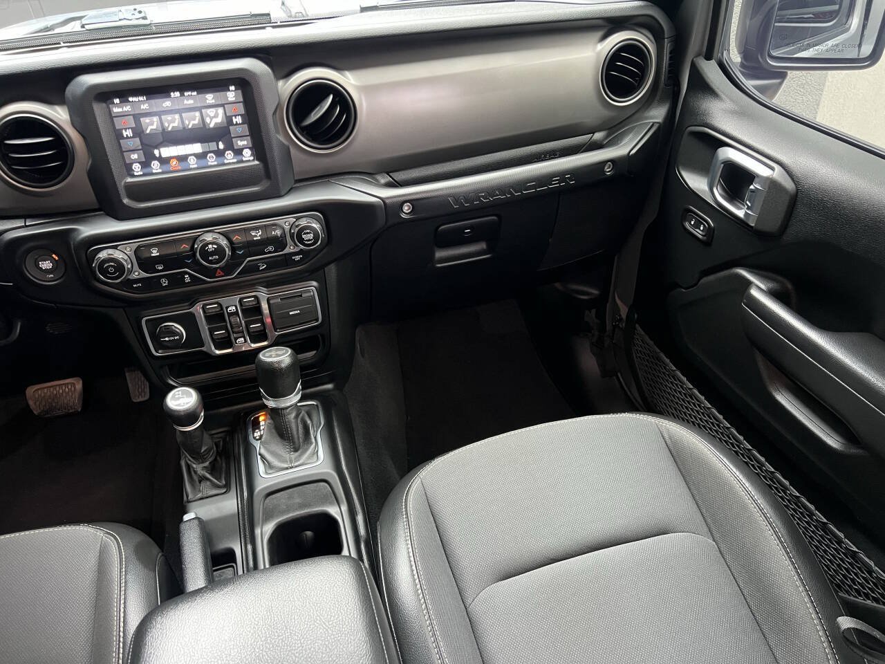 Used 2020 Jeep Wrangler Unlimited Sport AWD/4WD image 22