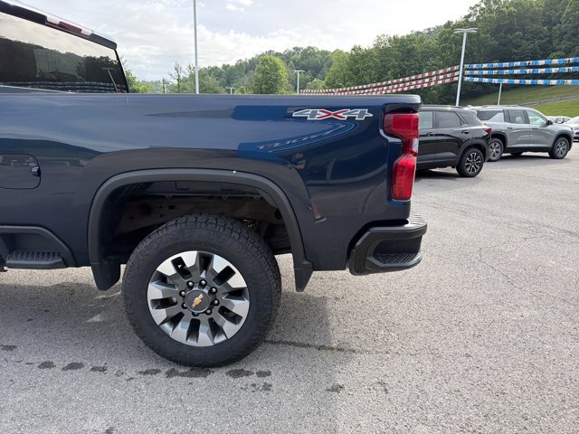Used 2022 Chevrolet Silverado 2500 Custom w/ Gooseneck/5TH Wheel Package AWD/4WD image 7