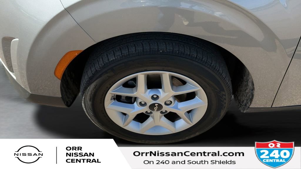 Used 2024 Kia Soul LX w/ Option Group 015 image 9