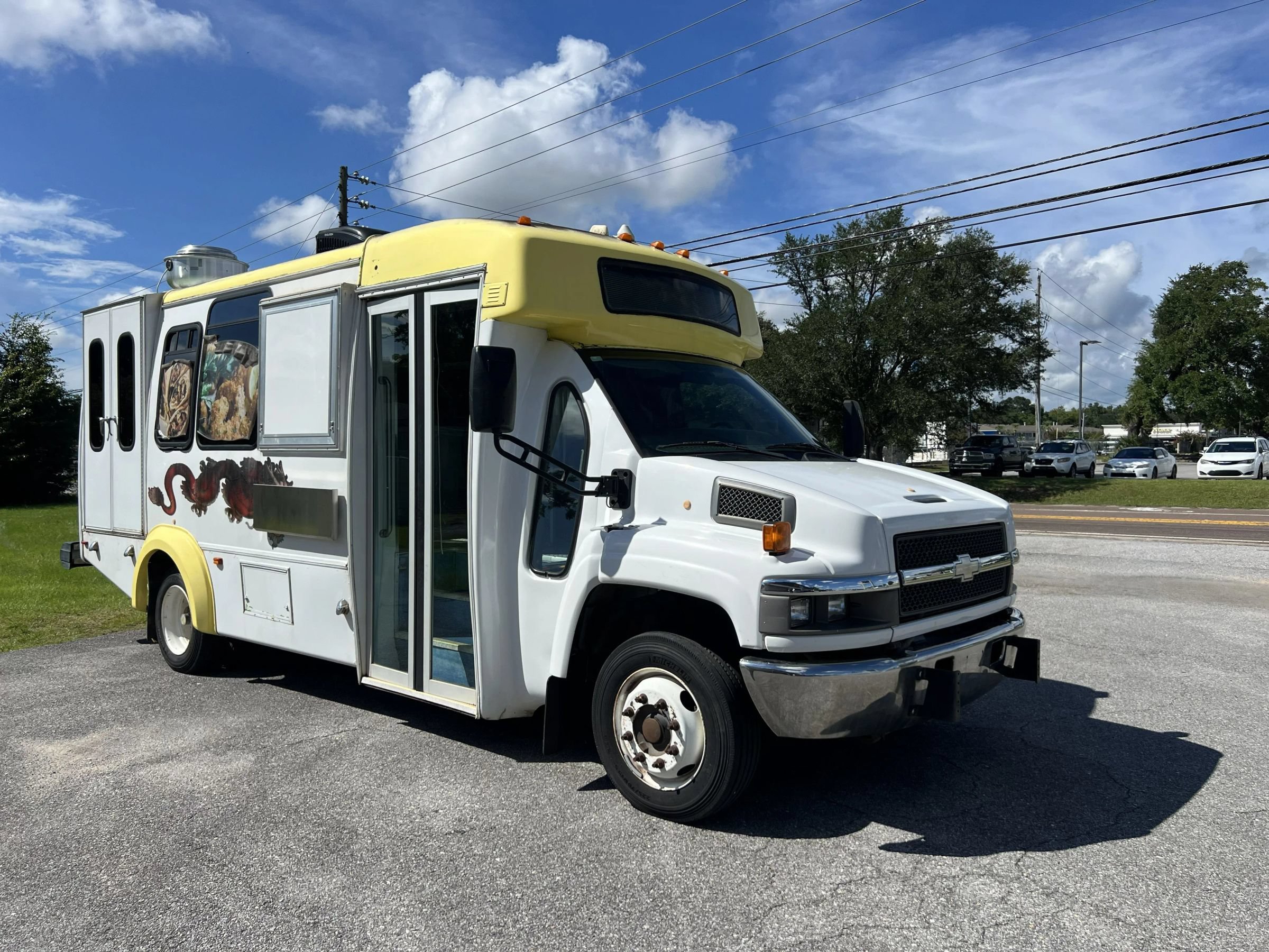 Used 2008 Chevrolet Kodiak C4500 2WD Regular Cab image 3