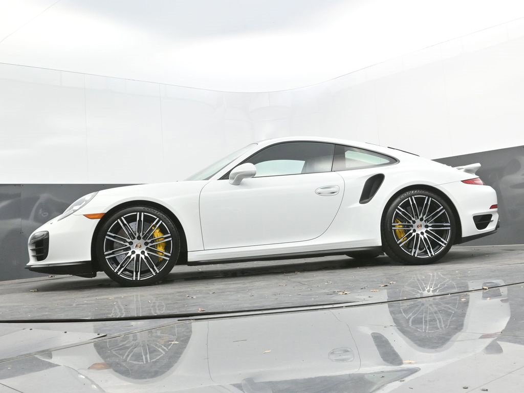 Used 2014 Porsche 911 Turbo S image 27