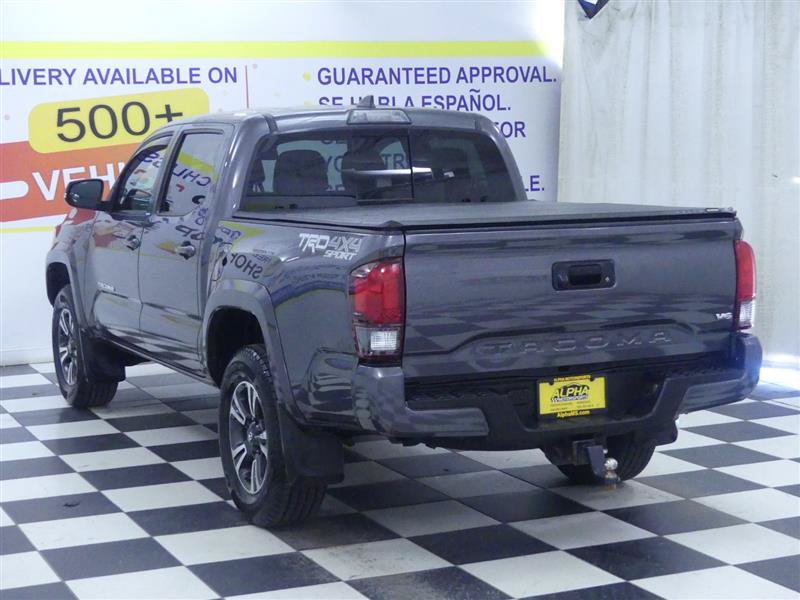 Used 2019 Toyota Tacoma TRD Sport AWD/4WD image 5