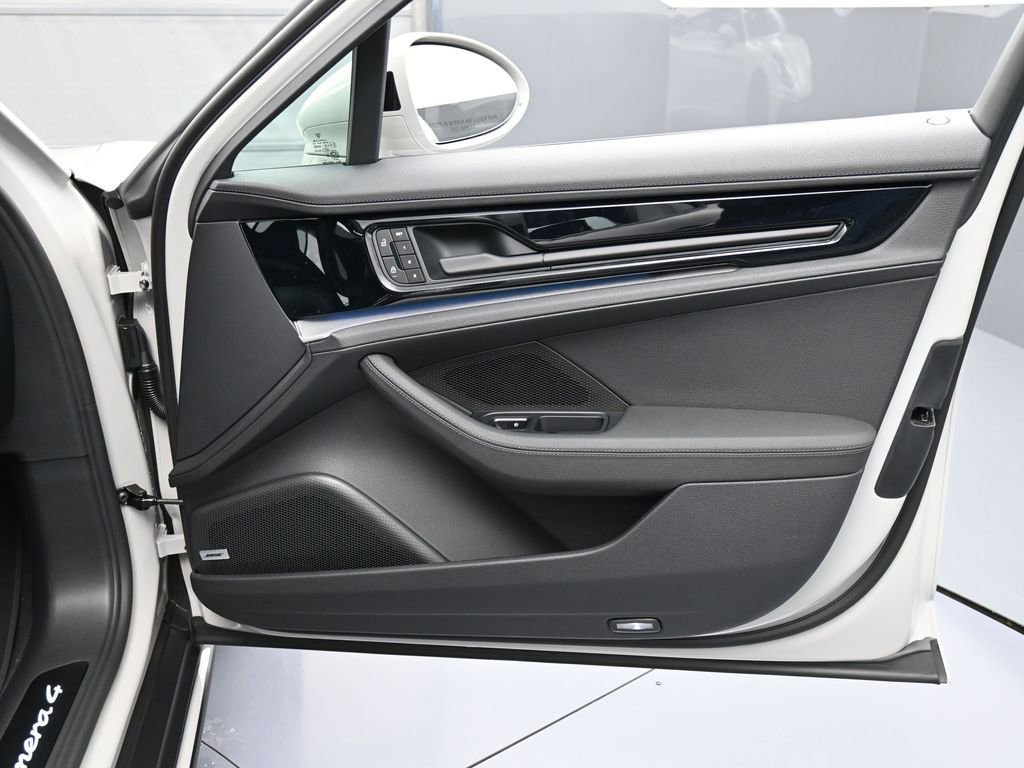 New 2026 Porsche Panamera 4 image 28