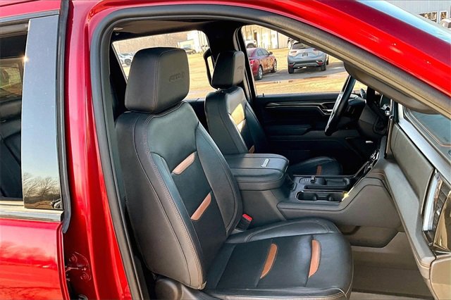 Used 2024 GMC Sierra 2500 AT4 w/ AT4 Premium Plus Package image 30