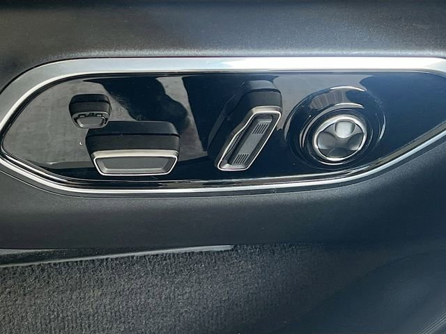 Used 2021 Jeep Grand Cherokee L Overland w/ Luxury Tech Group IV image 13