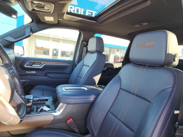 Certified 2022 Chevrolet Silverado 1500 High Country w/ High Country Premium Package image 16