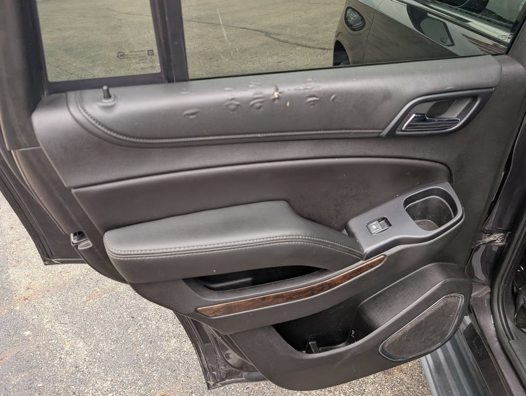 Used 2018 Chevrolet Tahoe LT AWD/4WD image 10