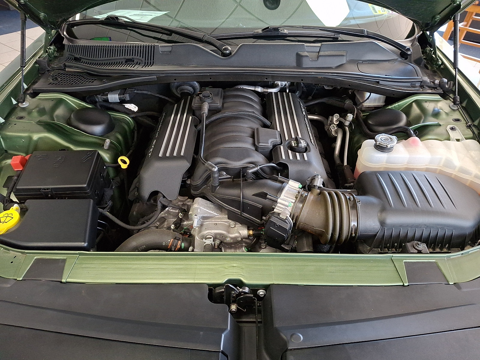 Used 2019 Dodge Challenger R/T Scat Pack w/ Dynamics Package RWD image 27