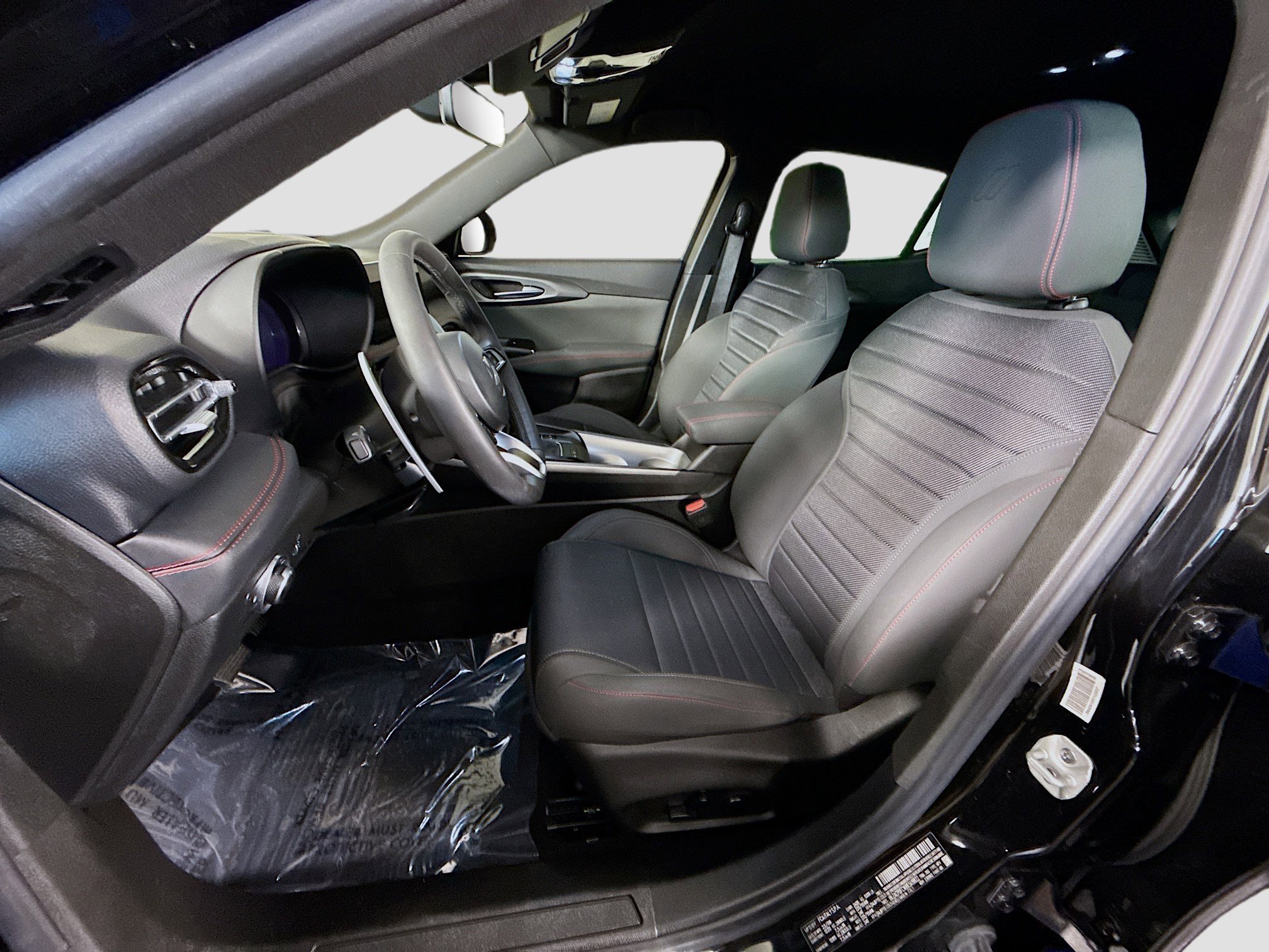 Used 2024 Dodge Hornet R/T image 22