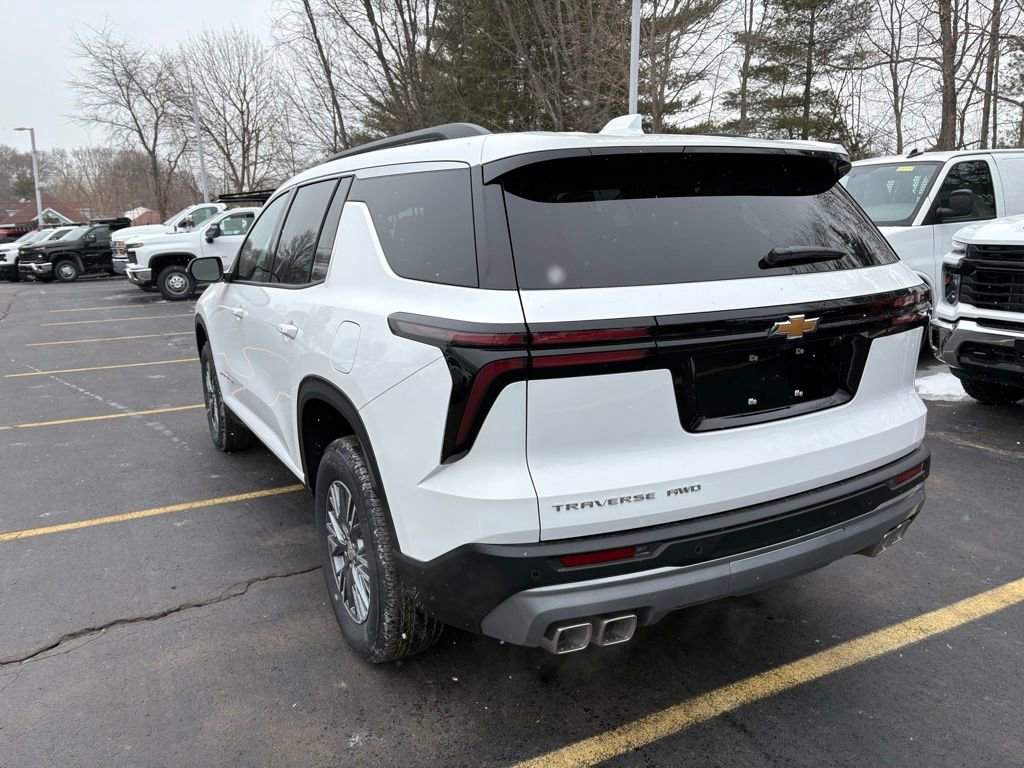 New 2026 Chevrolet Traverse LT w/ LPO, Floor Liner Package image 5