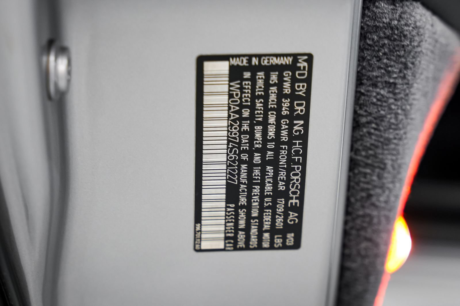 Used 2004 Porsche 911 Carrera RWD image 47
