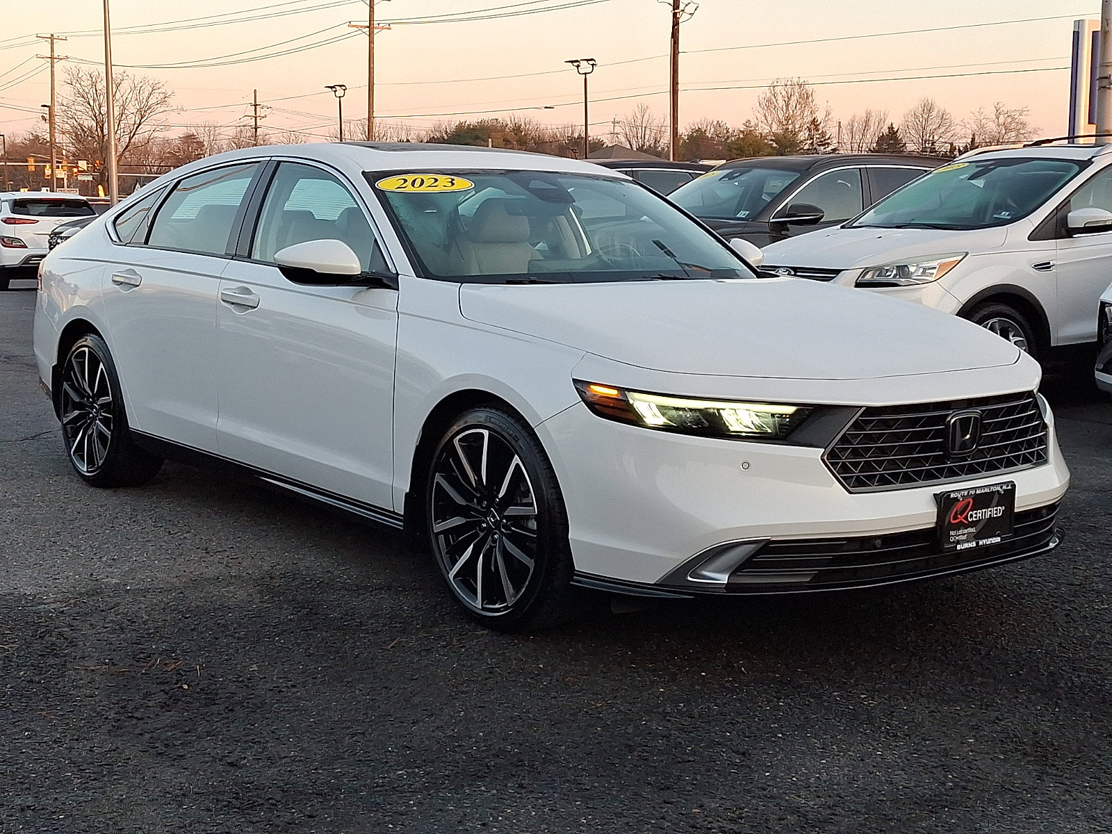 Used 2023 Honda Accord Touring image 1