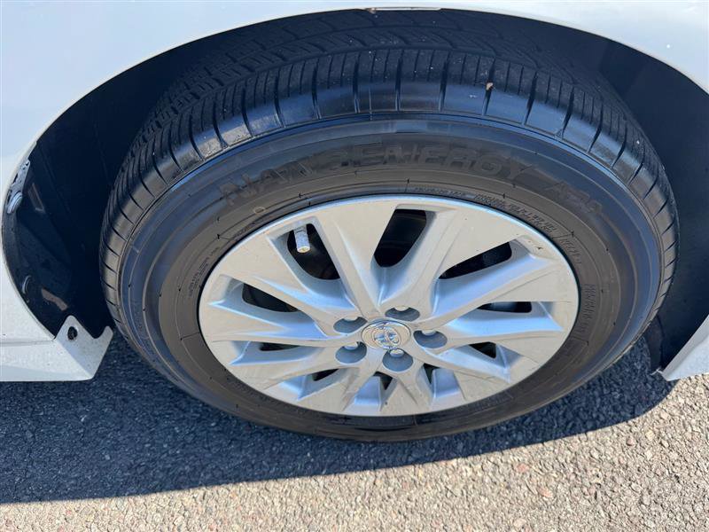 Used 2013 Toyota Prius Prime Plug-In Hybrid image 23