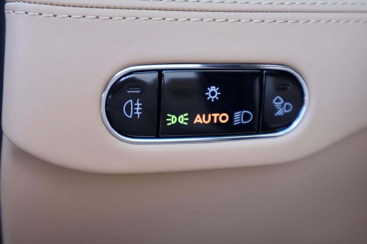 New 2026 Bentley Continental GTC image 27