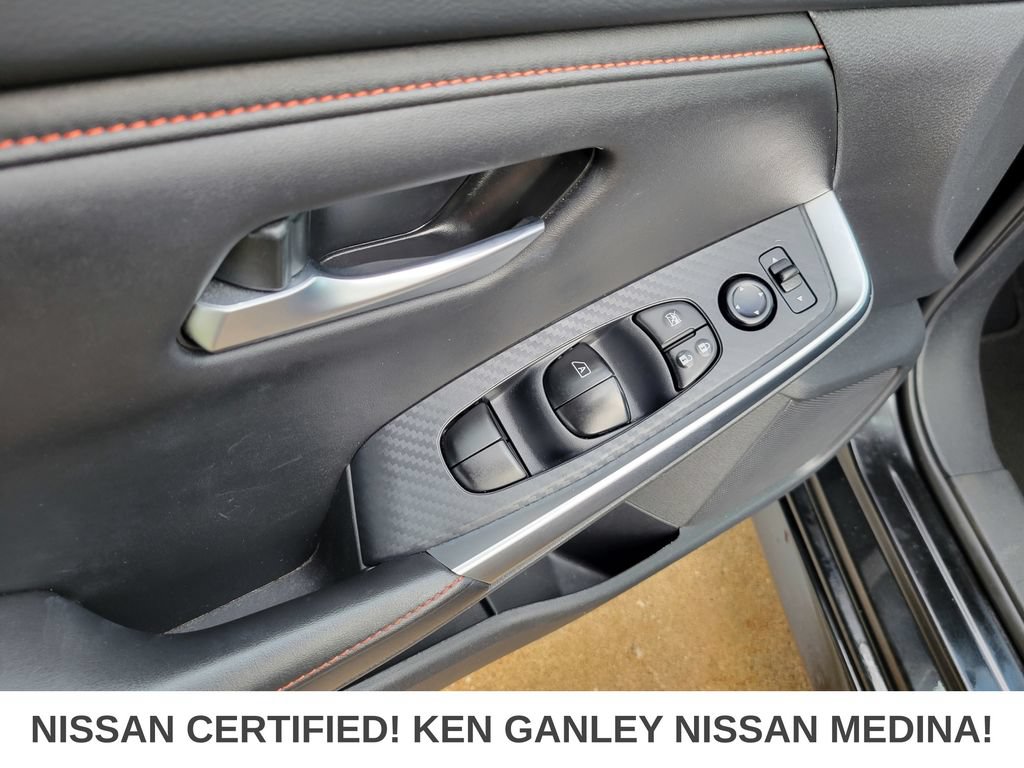 Certified 2025 Nissan Sentra SR FWD image 37