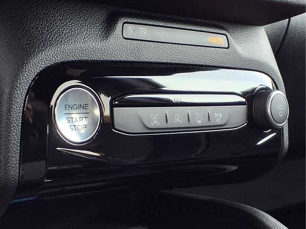 Used 2024 Ford Escape ST-Line w/ Tech Pack #1 AWD/4WD image 22