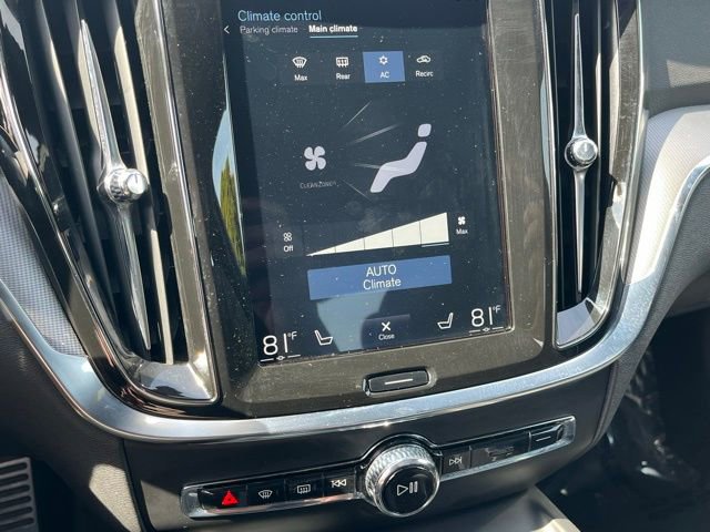 Used 2019 Volvo S60 T6 R-Design image 19