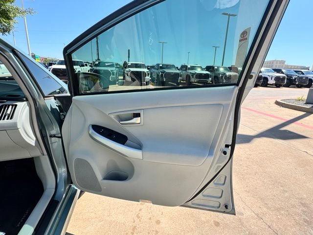 Used 2015 Toyota Prius Three FWD image 11