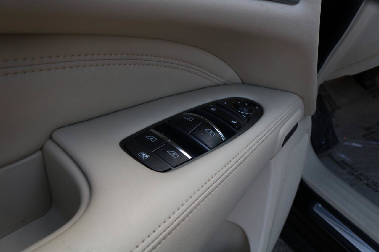 Used 2013 INFINITI JX35 AWD w/ Premium Pkg image 18