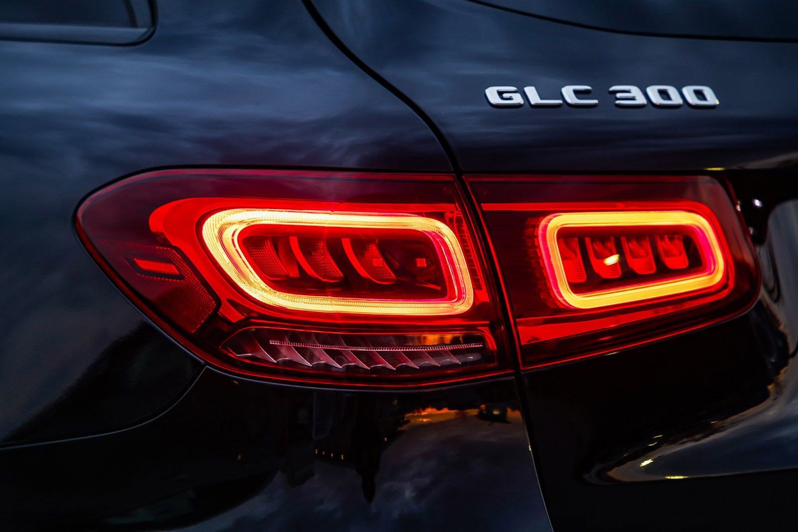 Used 2022 Mercedes-Benz GLC 300 4MATIC image 8