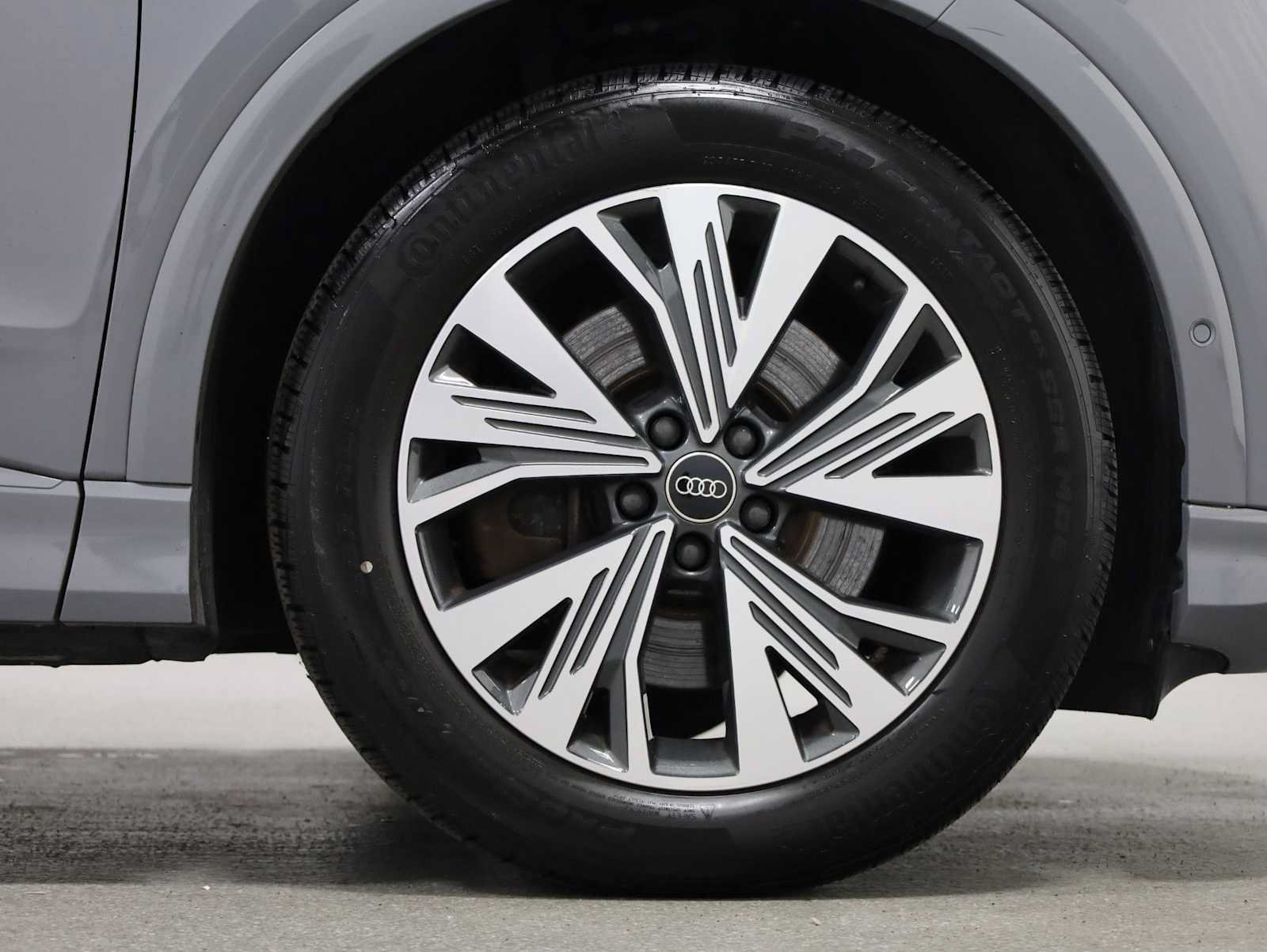 Used 2023 Audi Q4 e-tron Premium Plus w/ Premium Plus RWD image 12
