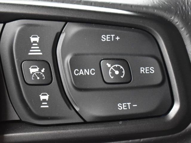 Used 2024 Jeep Gladiator Mojave w/ Technology Group image 28