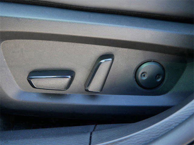 Used 2025 Mitsubishi Outlander SE image 17