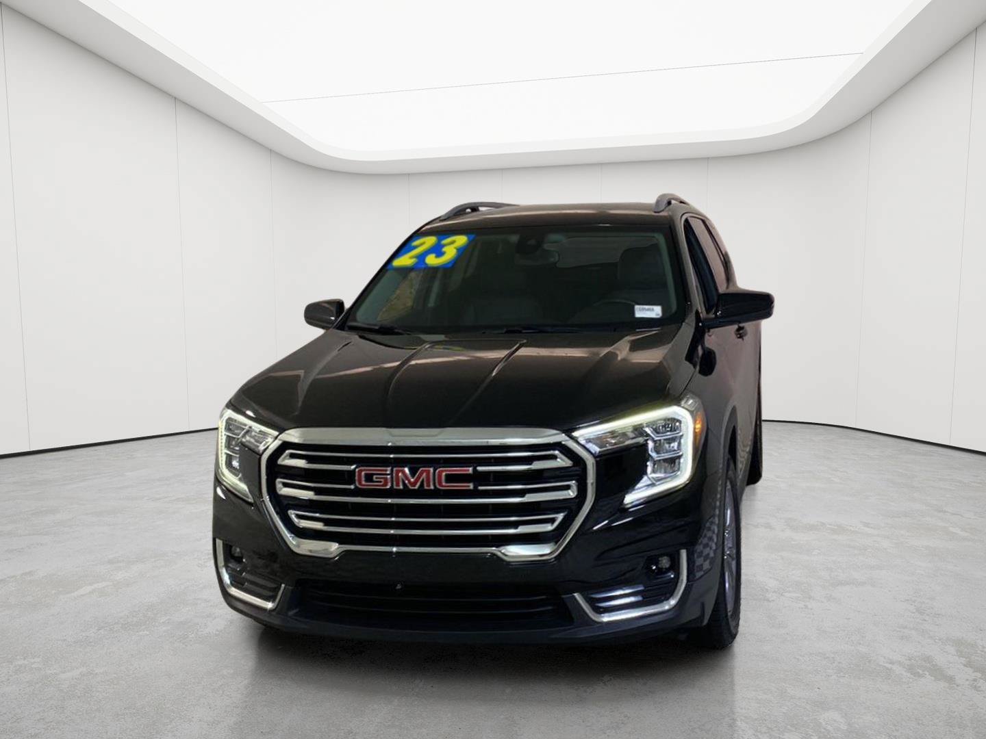 Certified 2023 GMC Terrain SLT w/ LPO, Floor Liner Package FWD image 4