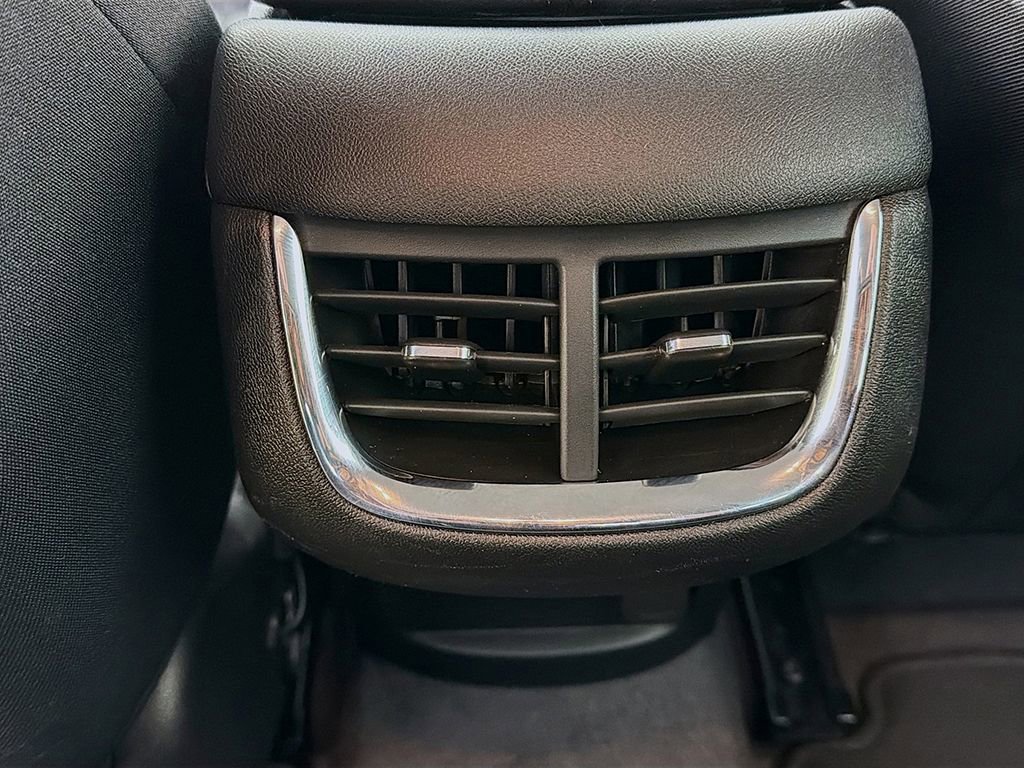 Used 2023 Chevrolet Malibu LT image 36