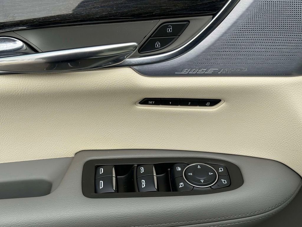 Used 2020 Cadillac XT6 Premium Luxury image 22
