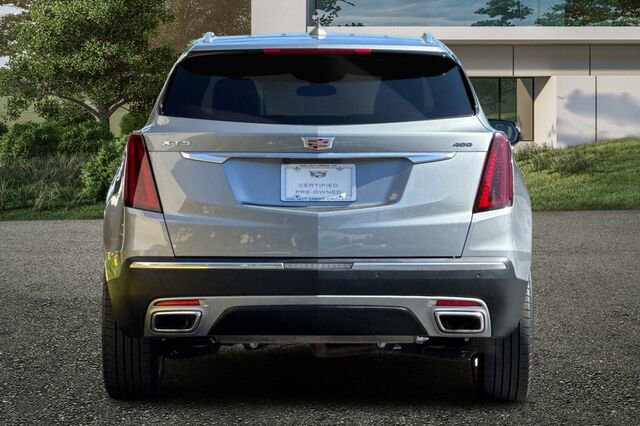 Used 2025 Cadillac XT5 Premium Luxury image 5